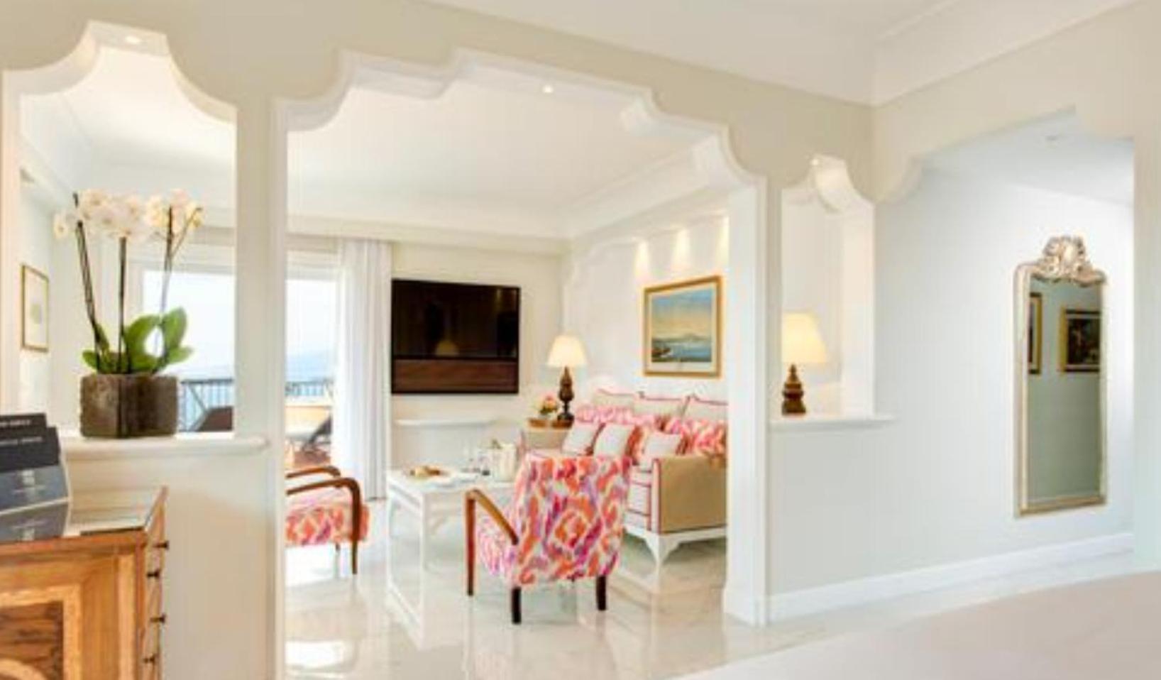 Empress Madani Palace Hotel Surrey Dış mekan fotoğraf