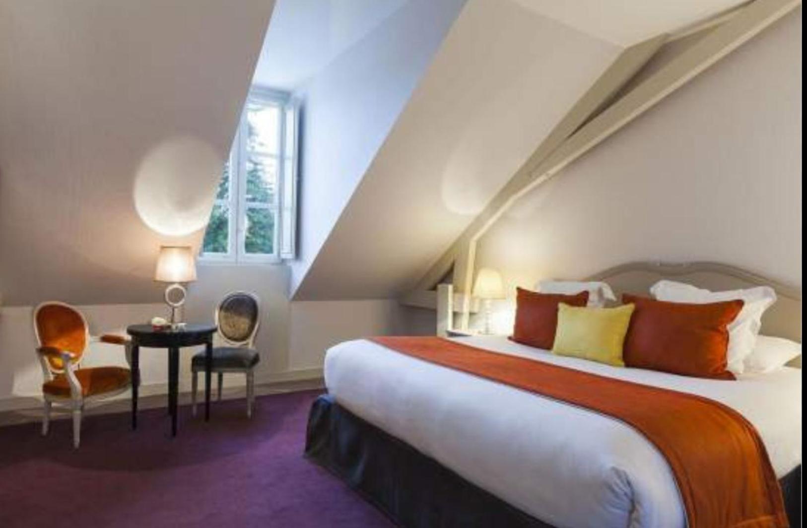 Empress Madani Palace Hotel Surrey Dış mekan fotoğraf