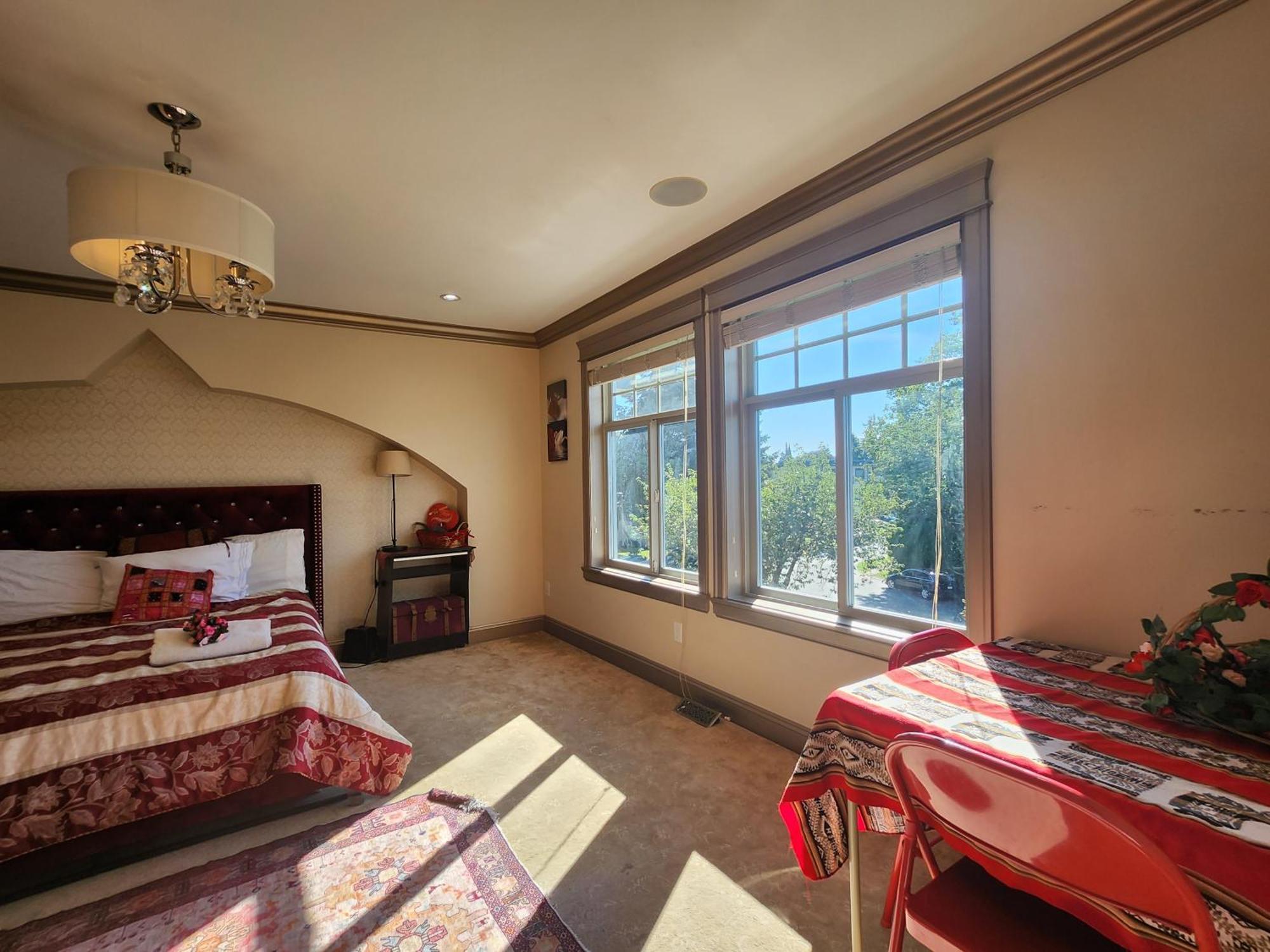 Empress Madani Palace Hotel Surrey Dış mekan fotoğraf