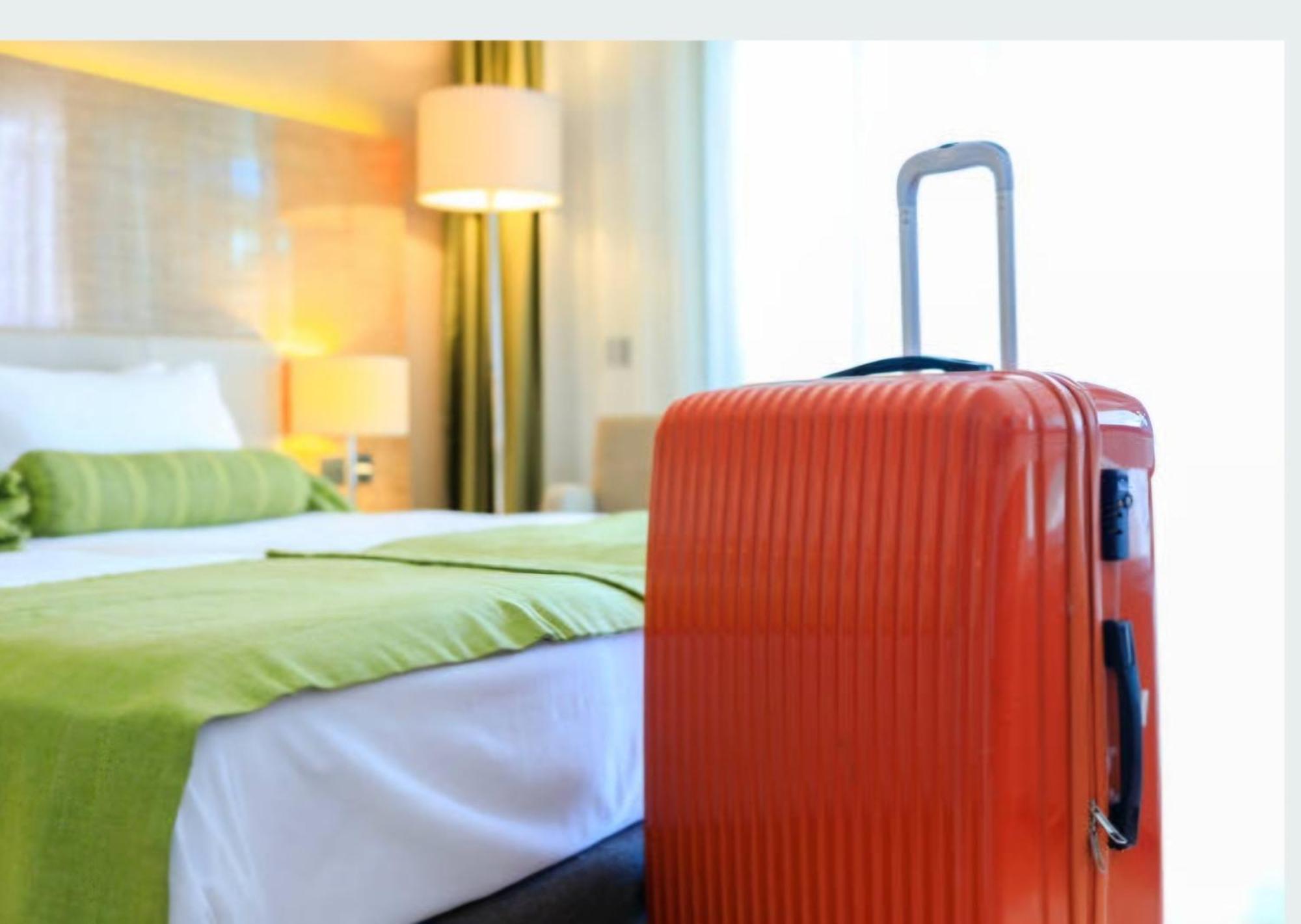 Empress Madani Palace Hotel Surrey Dış mekan fotoğraf